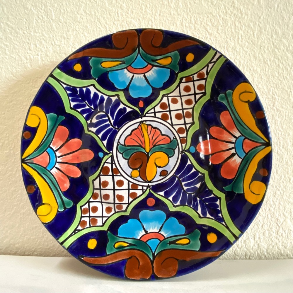 Talavera Mexican Art Pottery Dinner Plate Wall Hanging Hand-painted Ceramic